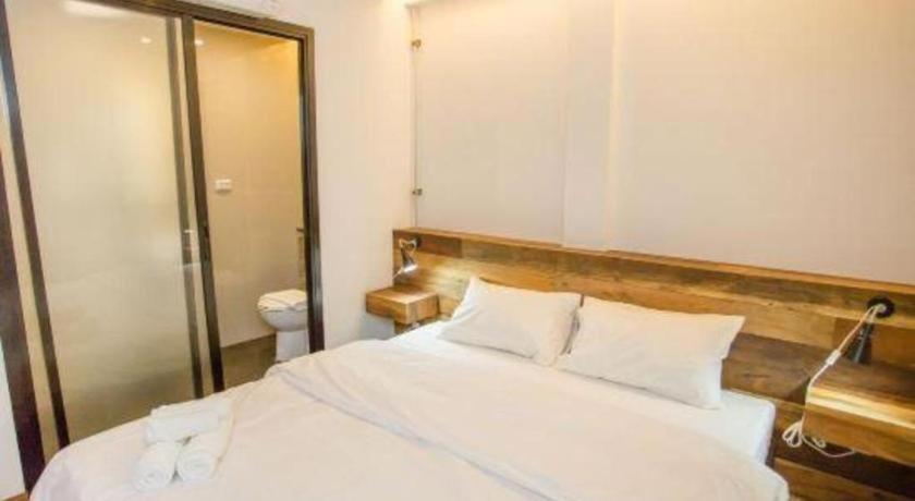 The Arak Bed Bar And Hostel Τσιάνγκ Μάι Εξωτερικό φωτογραφία