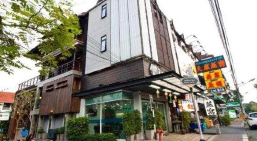 The Arak Bed Bar And Hostel Τσιάνγκ Μάι Εξωτερικό φωτογραφία