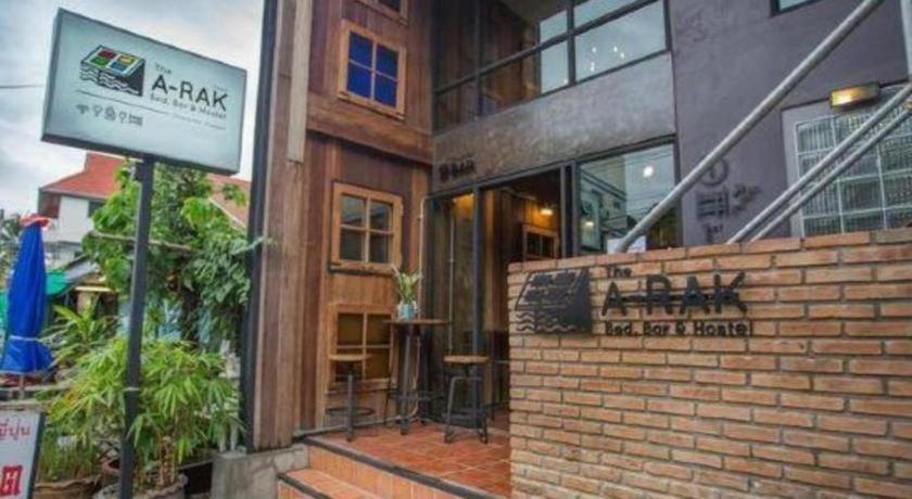 The Arak Bed Bar And Hostel Τσιάνγκ Μάι Εξωτερικό φωτογραφία