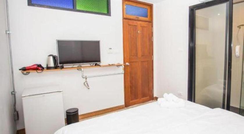 The Arak Bed Bar And Hostel Τσιάνγκ Μάι Εξωτερικό φωτογραφία